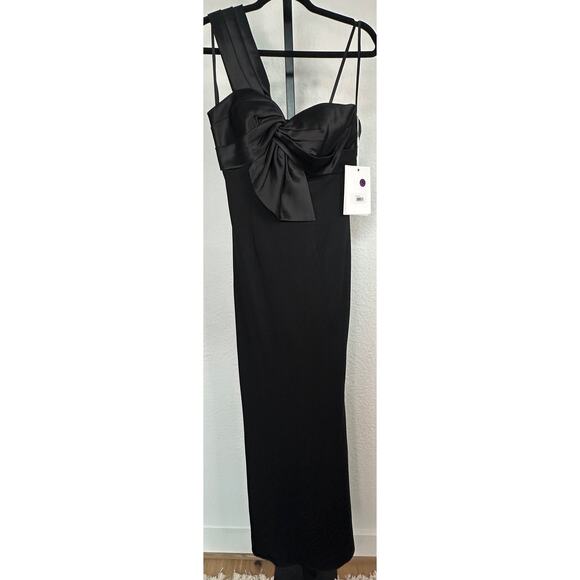 Mac Duggal | One Shoulder Draped Trumpet Gown - Picture 3 of 5